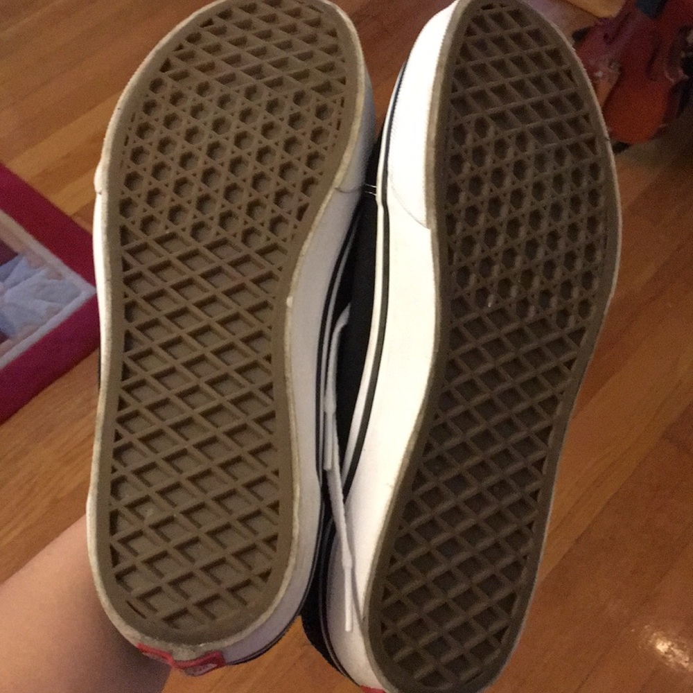 Vans - Picture 3 of 4